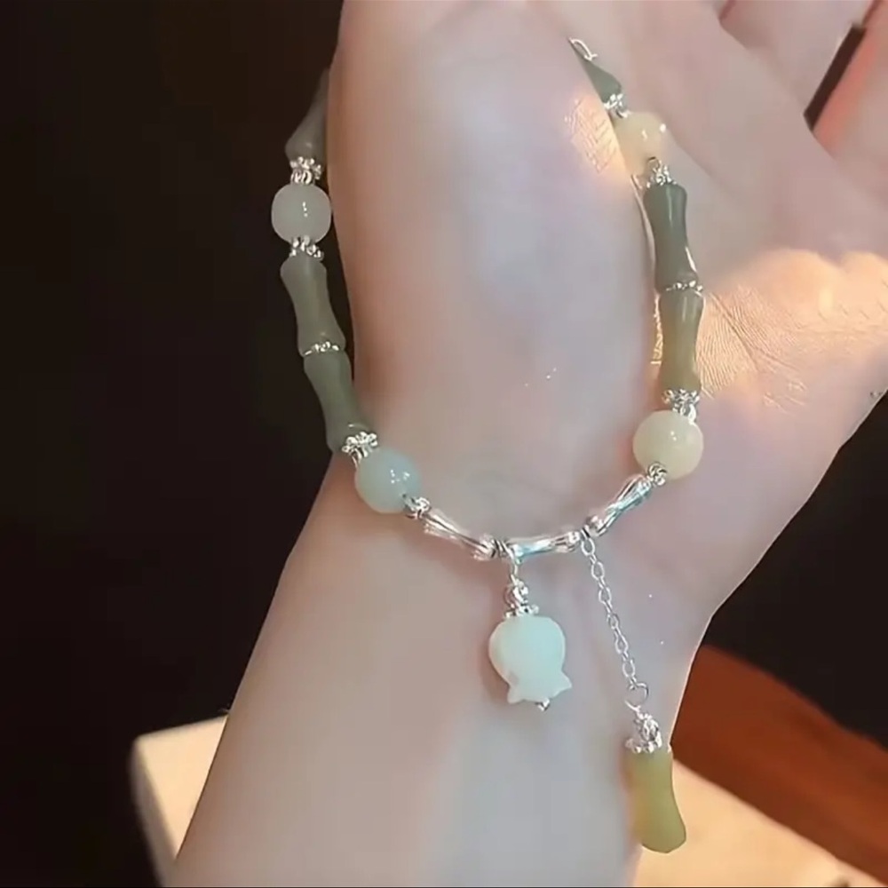 ELEGANT LILY OF VALLEY FLOWER PENDANT BAMBOO